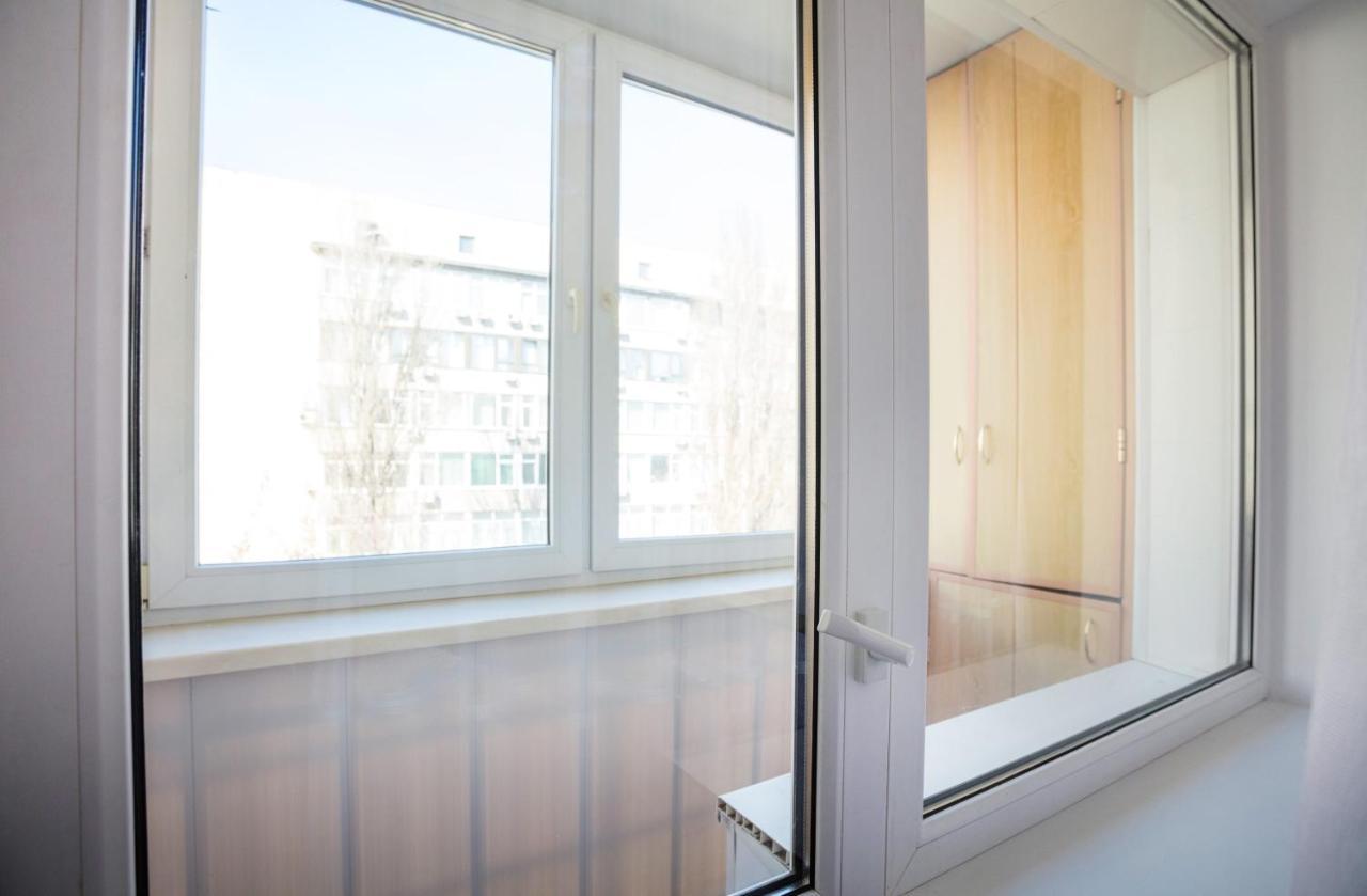 Apartment Near Metro Pecherskaya Kiev Luaran gambar