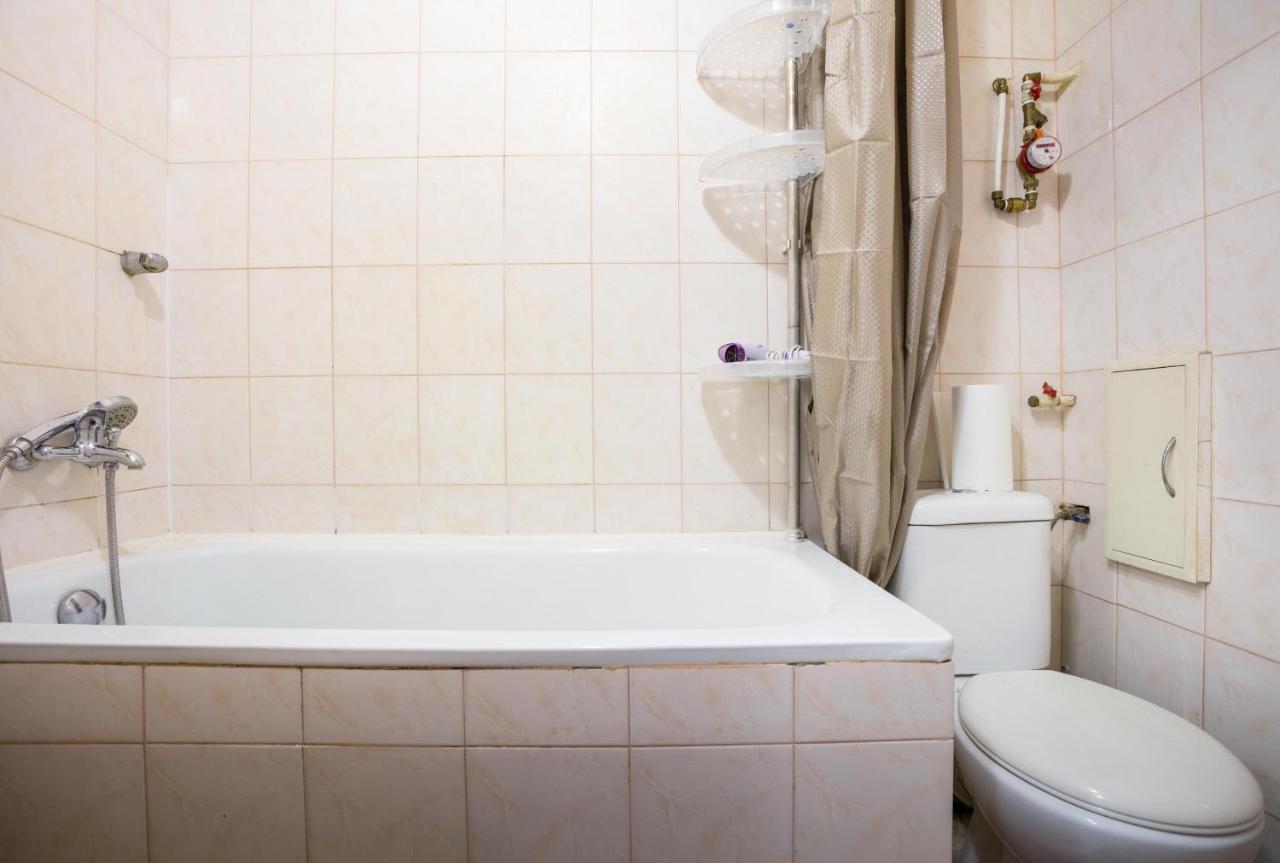 Apartment Near Metro Pecherskaya Kiev Luaran gambar