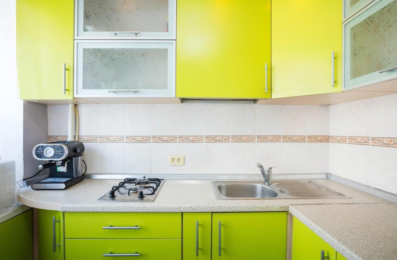 Apartment Near Metro Pecherskaya Kiev Luaran gambar