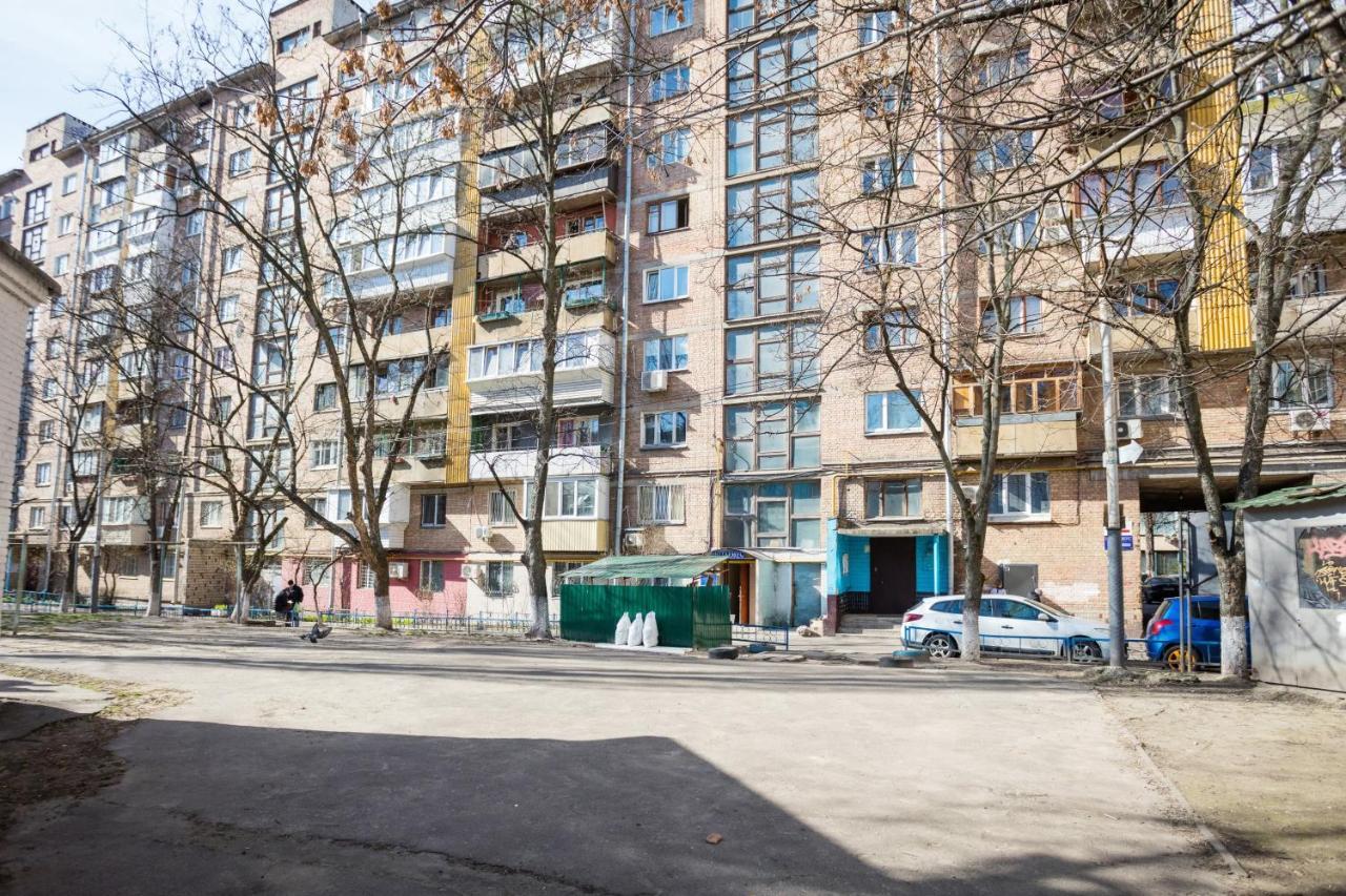 Apartment Near Metro Pecherskaya Kiev Luaran gambar