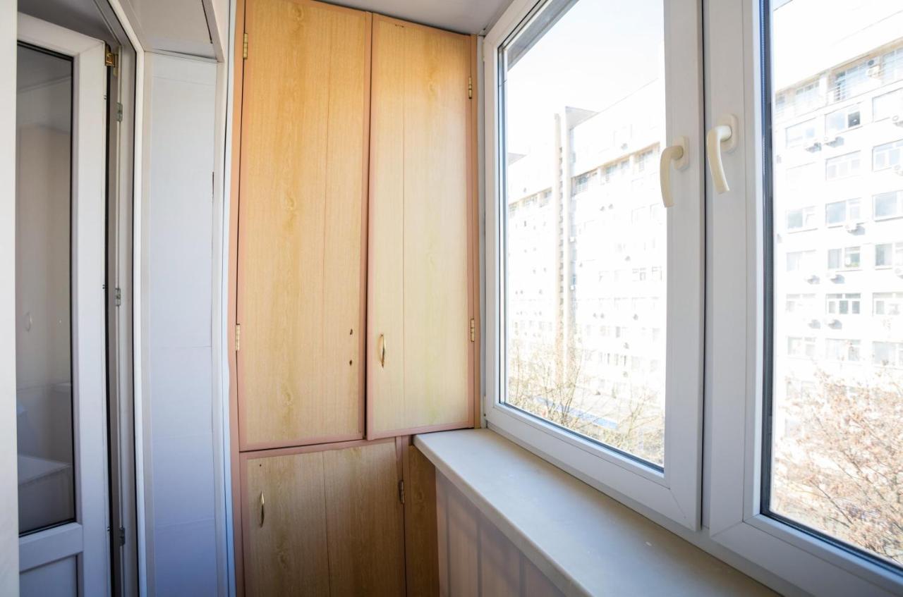 Apartment Near Metro Pecherskaya Kiev Luaran gambar