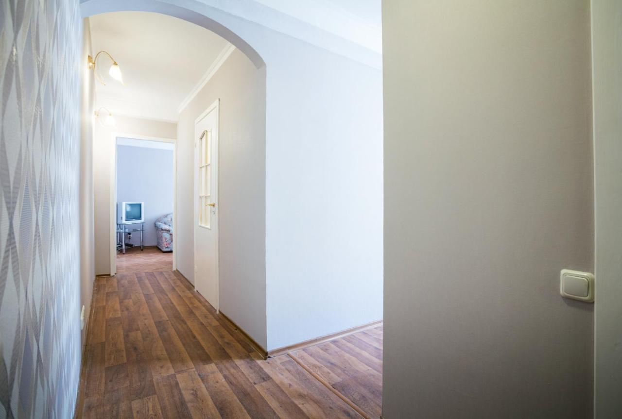 Apartment Near Metro Pecherskaya Kiev Luaran gambar